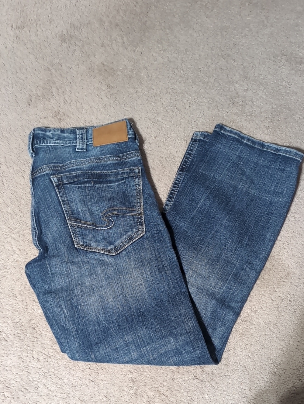 Silver 32x32 mens jeans.
